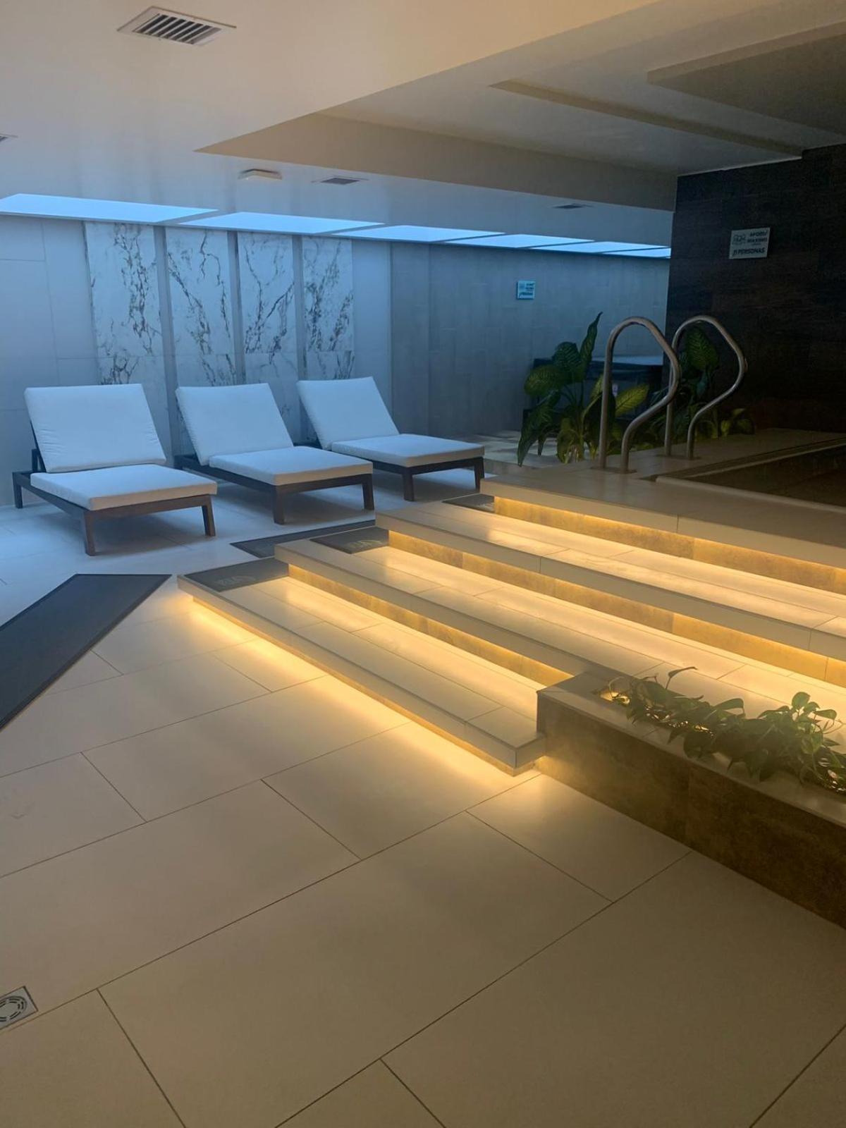 Confort Suite La Carolina Кито Экстерьер фото